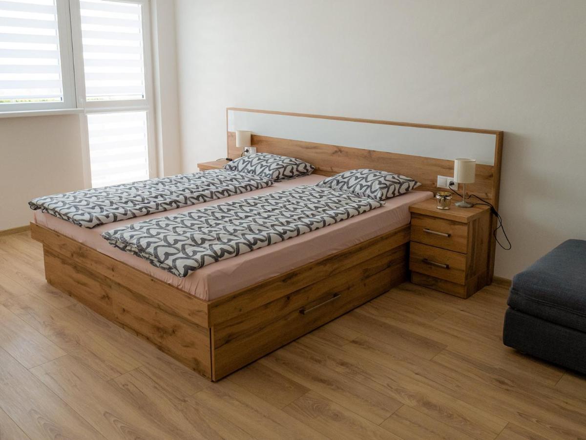 Apartmany Motocentrum Kaluža Esterno foto