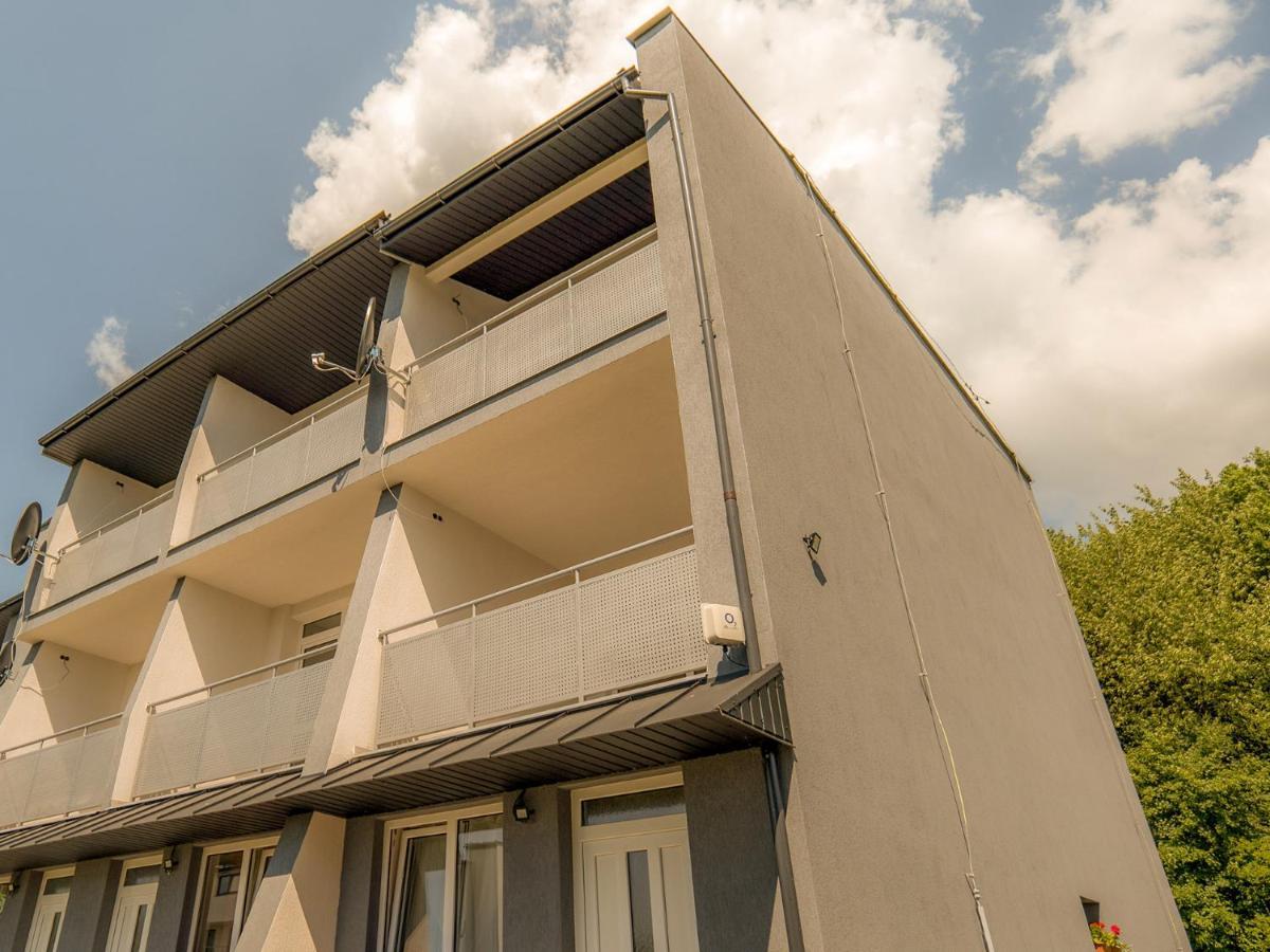 Apartmany Motocentrum Kaluža Esterno foto